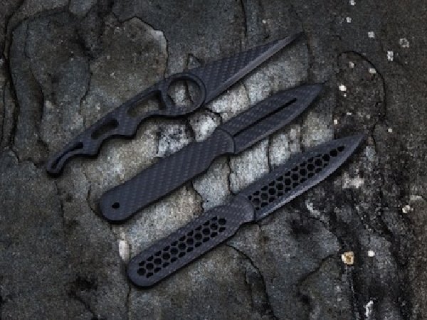 1-carbon-fiber-dagger-bundle.jpg